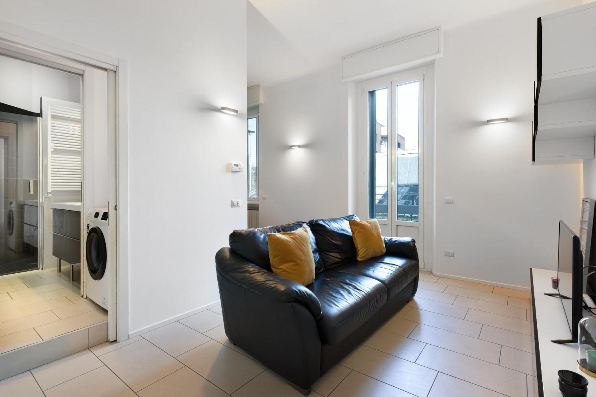Apartamento Nam House & Posto Auto Milán Exterior foto