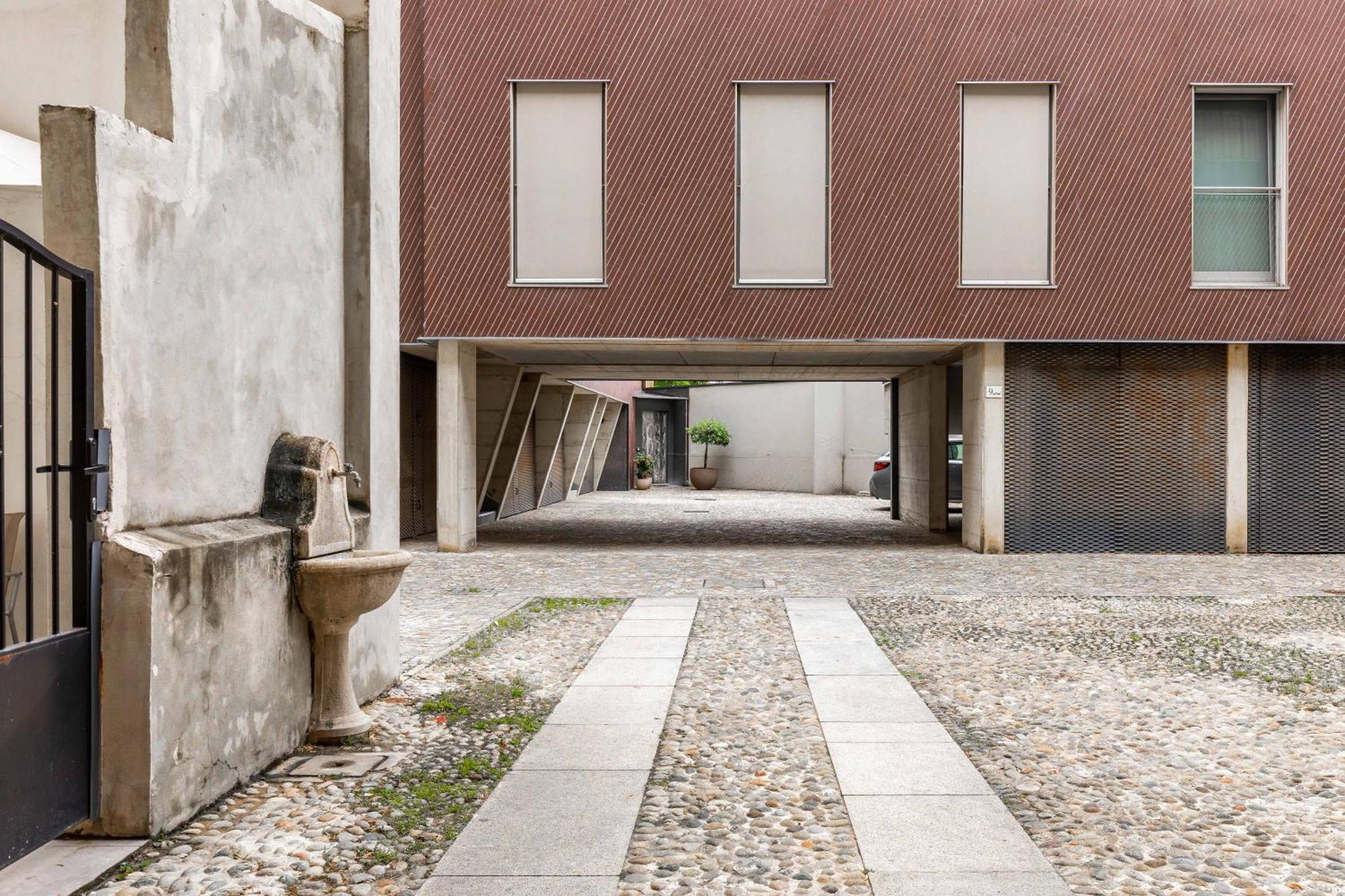 Apartamento Nam House & Posto Auto Milán Exterior foto